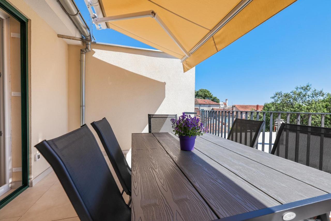 Apartments Mila Sveti Filip i Jakov Bagian luar foto