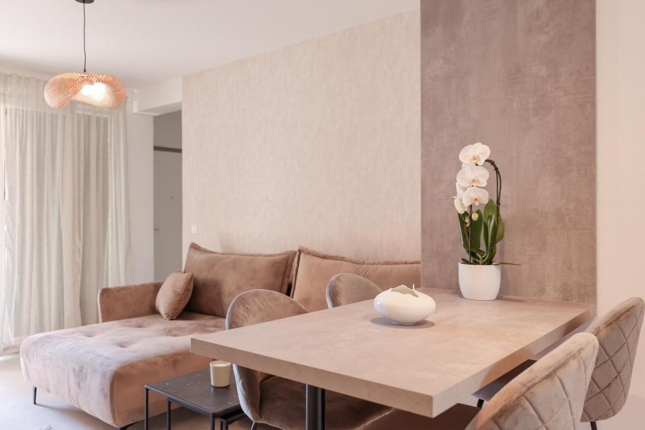 Apartments Mila Sveti Filip i Jakov Bagian luar foto